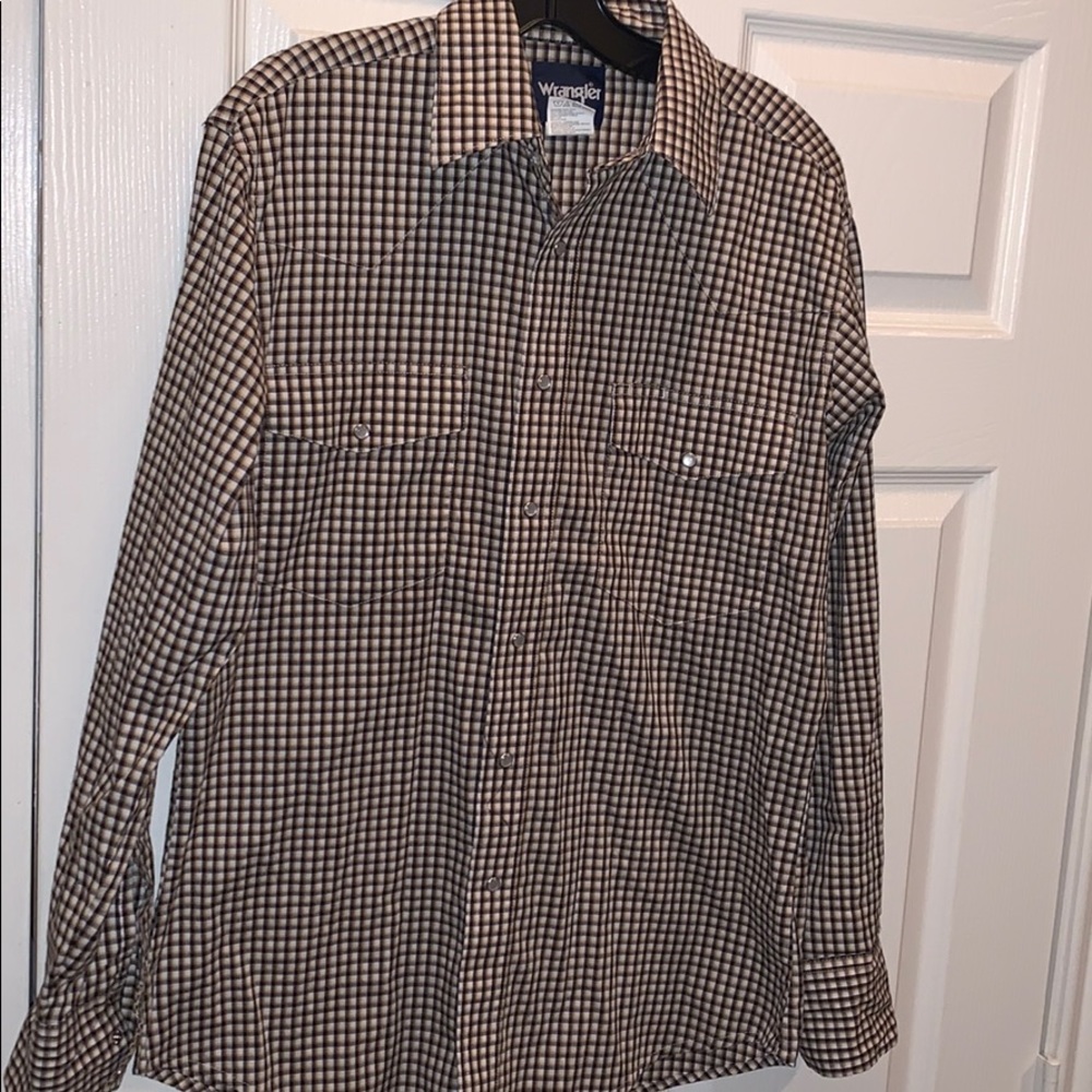 Wrangler button up. NWOT